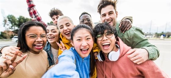 Group of youth taking a selfie