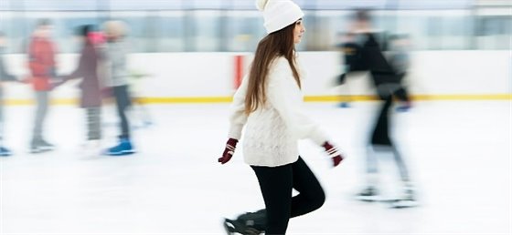 Adult skating 