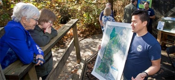 Volunteer showcasing map