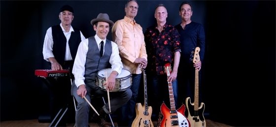Image of the band Ralph2Riches
