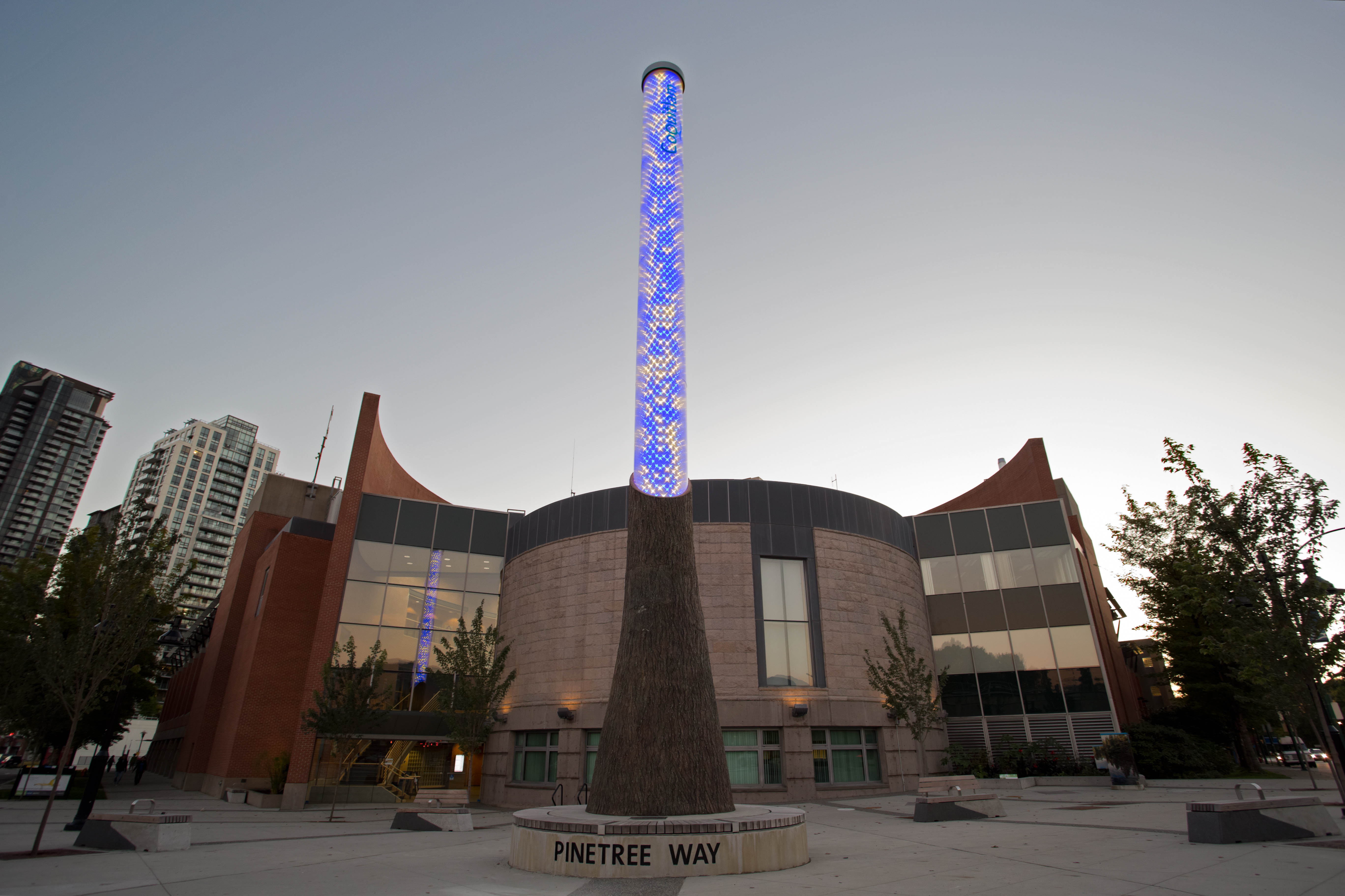 Light Column - Coquitlam Blue-Yellow Transition 3