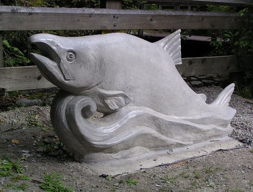 Salmon Sculpture at Hoy Creek 