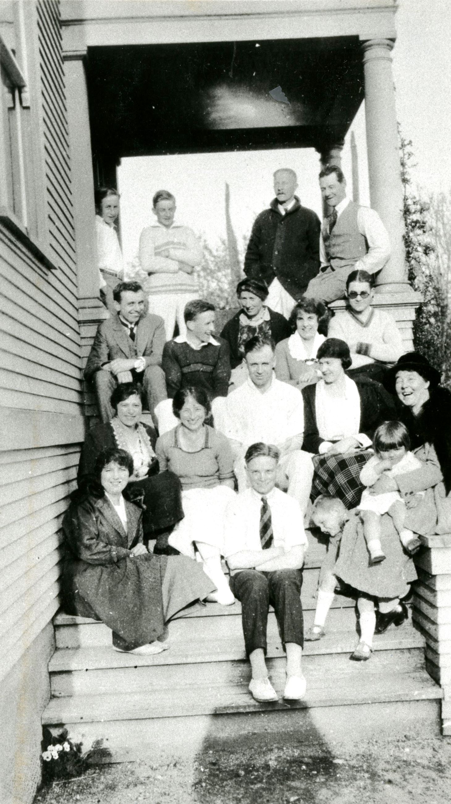 Birch Family on Rochester Avenue, 1922