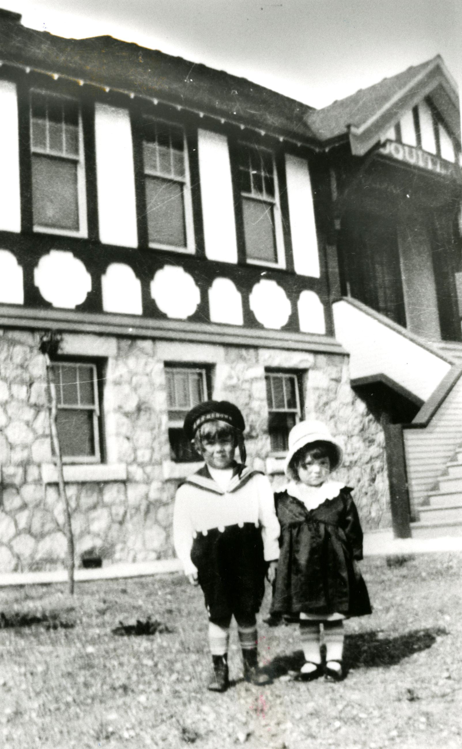 Antonio and Edna Paré in front of Municipal Hall, 1920