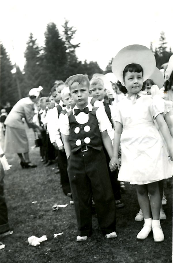 Page Boys and Flower Girls at the May Day Celebrations in 1950 (JPG) Opens in new window